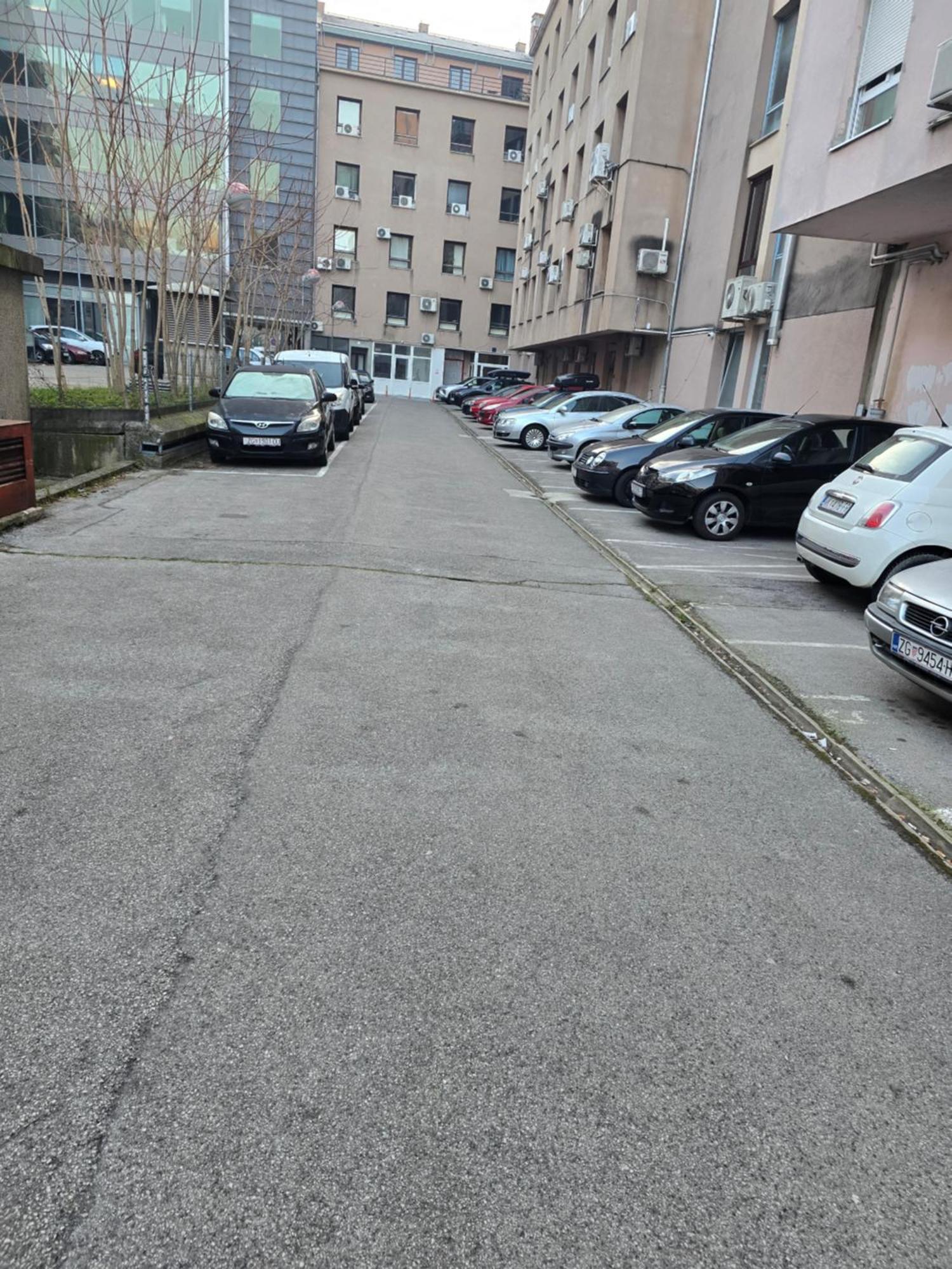 Apartman Zagreb Cca 42M2 With Free Parking Extérieur photo